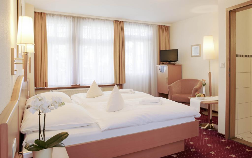 Ferien- Und Wellnesshotel Waldfrieden Hitzacker Phòng bức ảnh