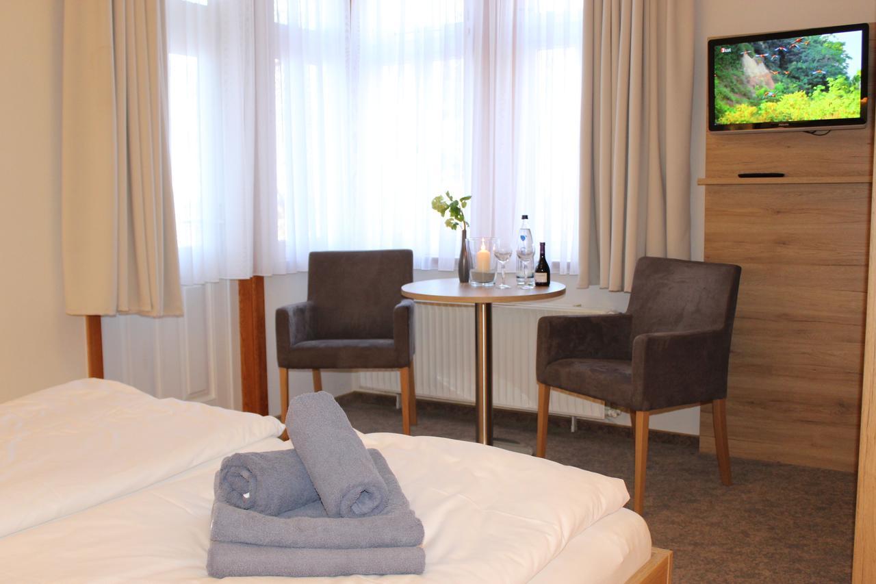 Ferien- Und Wellnesshotel Waldfrieden Hitzacker Ngoại thất bức ảnh
