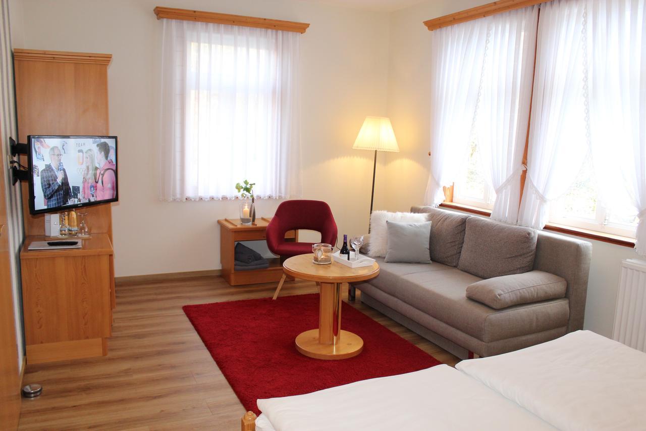 Ferien- Und Wellnesshotel Waldfrieden Hitzacker Ngoại thất bức ảnh