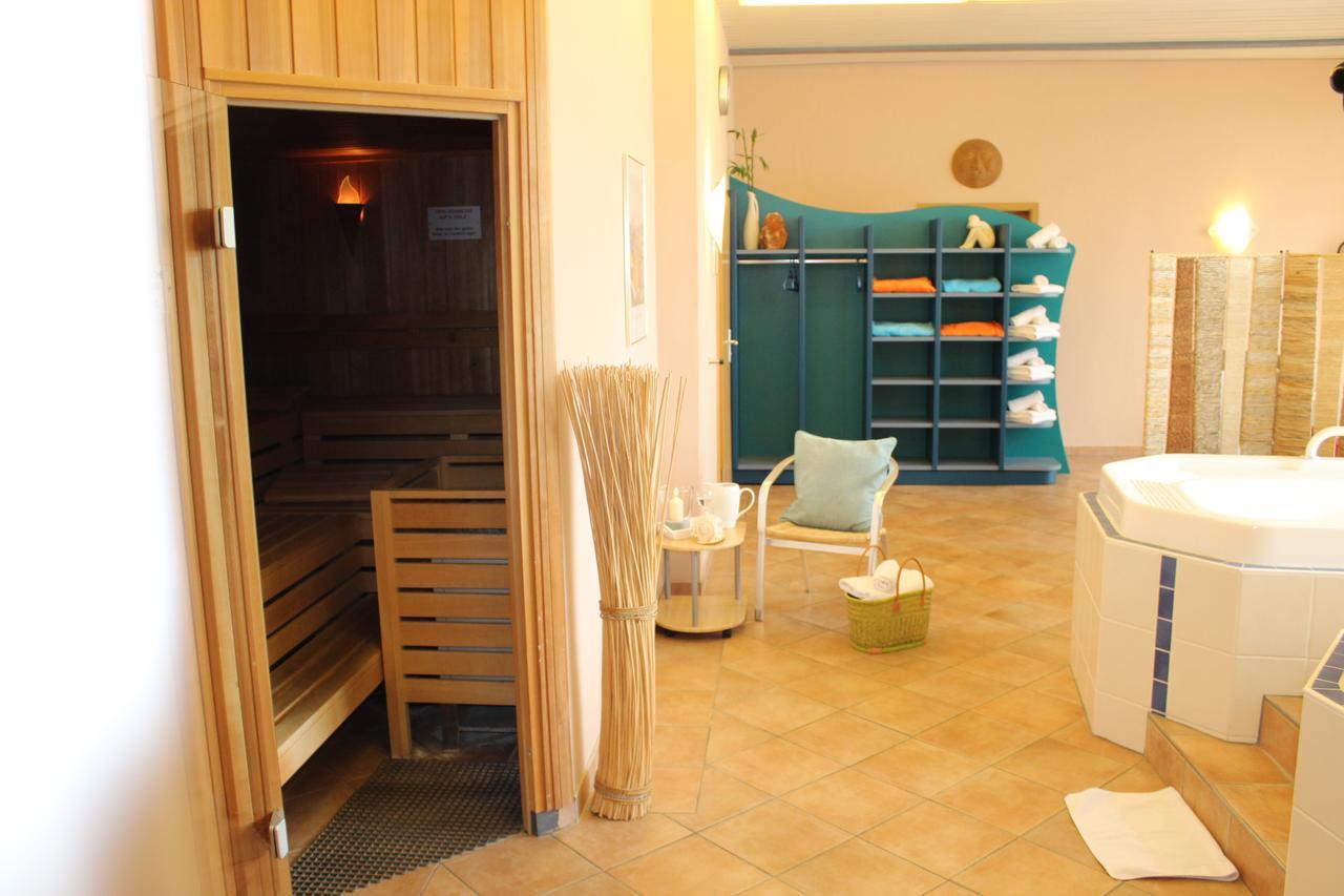 Ferien- Und Wellnesshotel Waldfrieden Hitzacker Ngoại thất bức ảnh